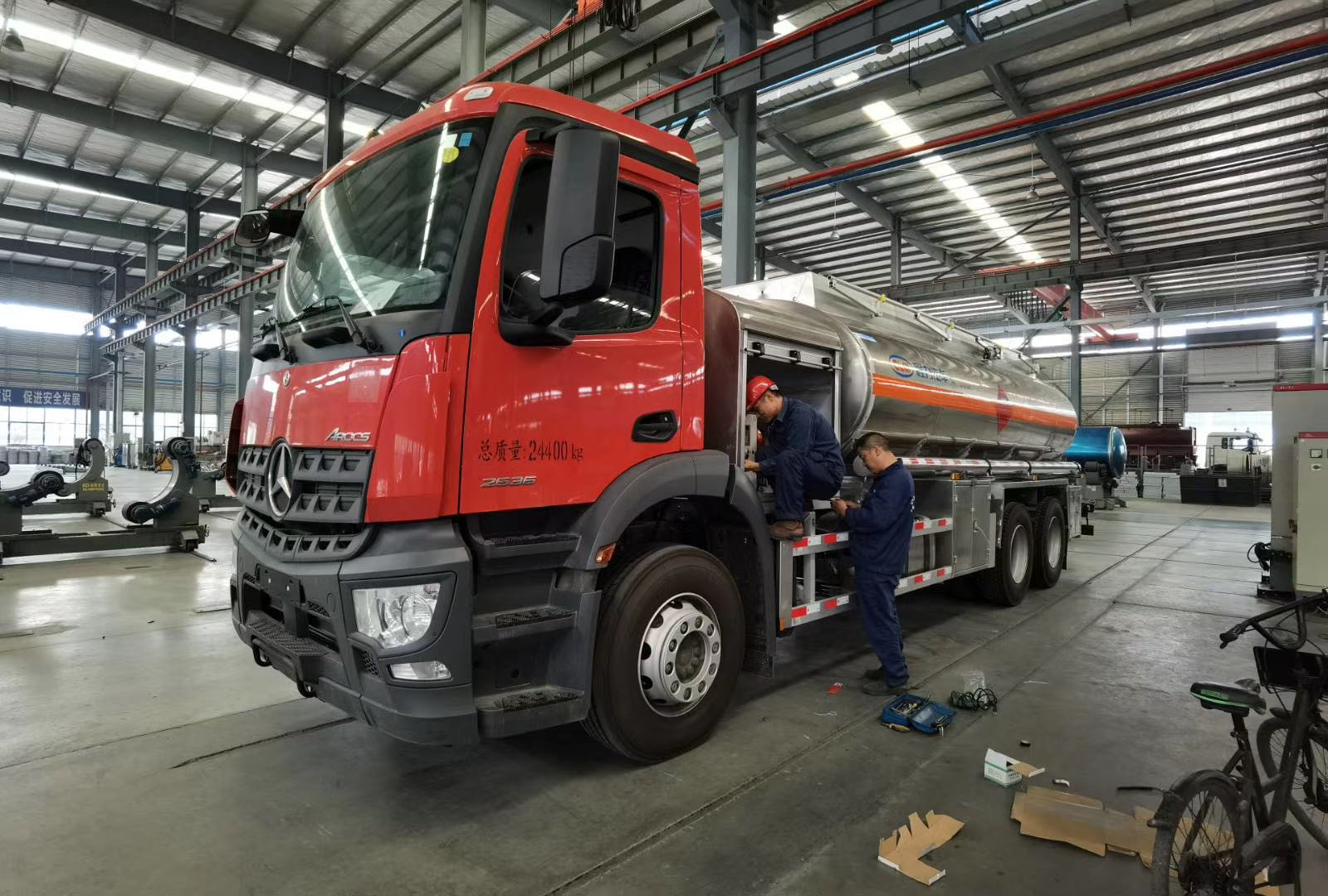 進(jìn)口奔馳運(yùn)油車，科技感完全不輸給S級(jí)！