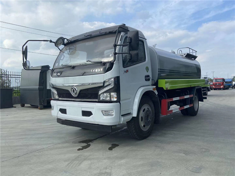 飲用水運輸車與灑水車到底有什么區(qū)別