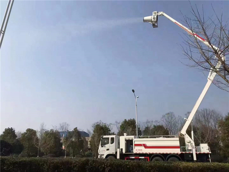 程力專汽高空壓塵抑塵車，高樓拆遷神器